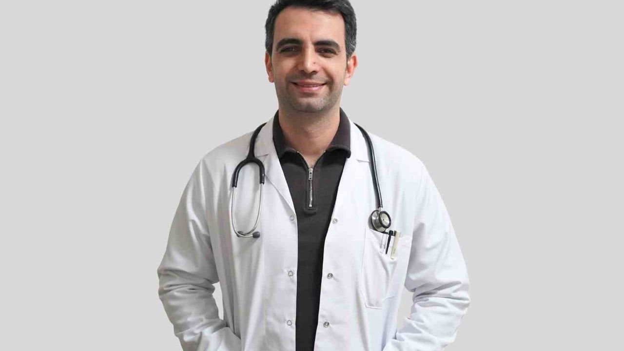 Uzm. Dr. Uğur Alp Yeşilova, Bilecik Eğitim ve Araştırma Hastanesi Tıbbi Onkoloji Polikliniğinde Hasta Kabulüne Başladı