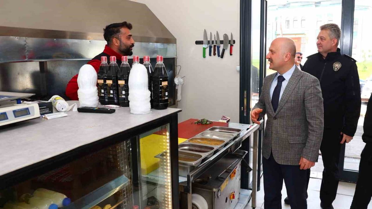 Vali Osman Varol, Örenli Yaşam Alanı'ndaki Yeni İşyerlerini Ziyaret Etti