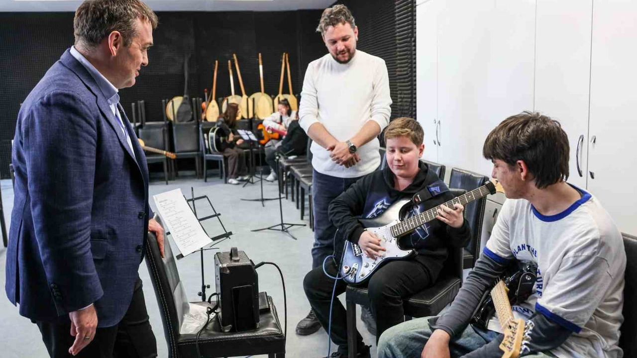 Vali Sözer, Gençlik Merkezi'ndeki Deneyap Atölyelerini Yerinde İnceledi