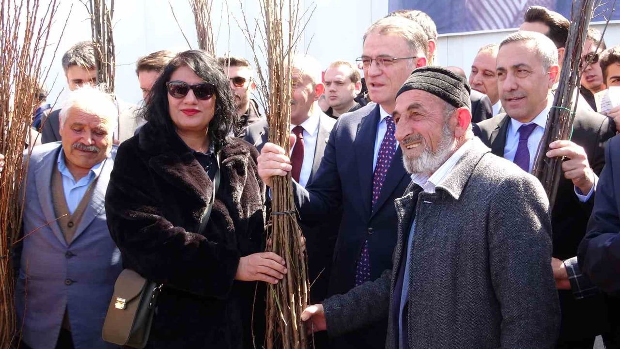 Van Meyvecilik Projesi: 2022-2026 döneminde 4 milyon 552 bin 561 fidan hedefi