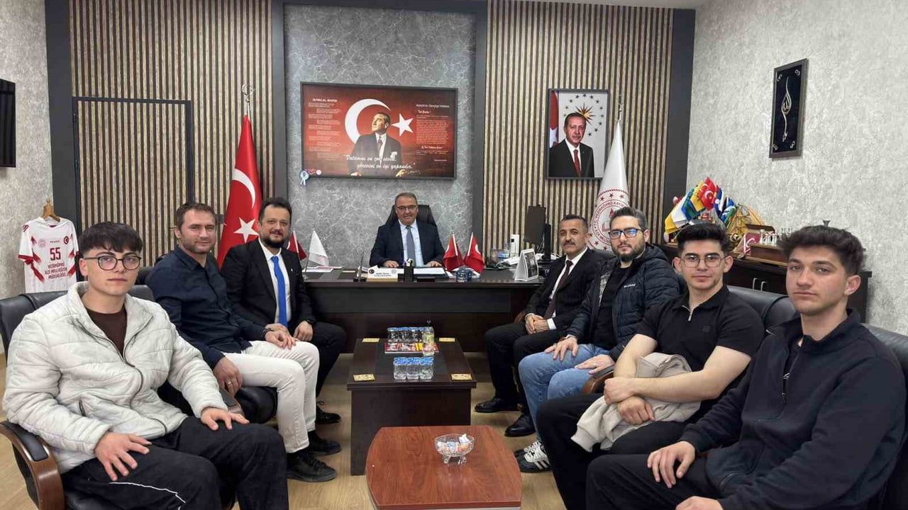 Vezirköprü Mesleki ve Teknik Anadolu Lisesi öğretmen ve öğrencileri Viyana'da Erasmus stajına katılacak