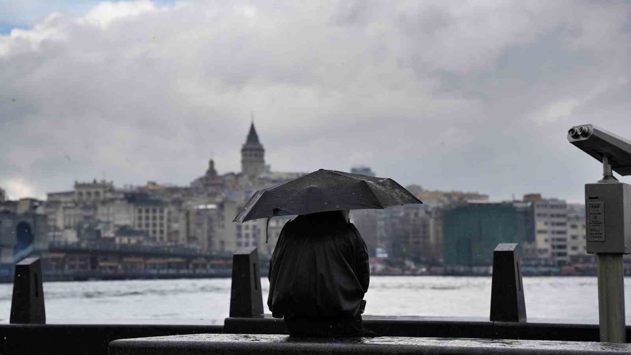 Yağmur Sonrası İstanbul'un Silueti Havadan Görüntülendi