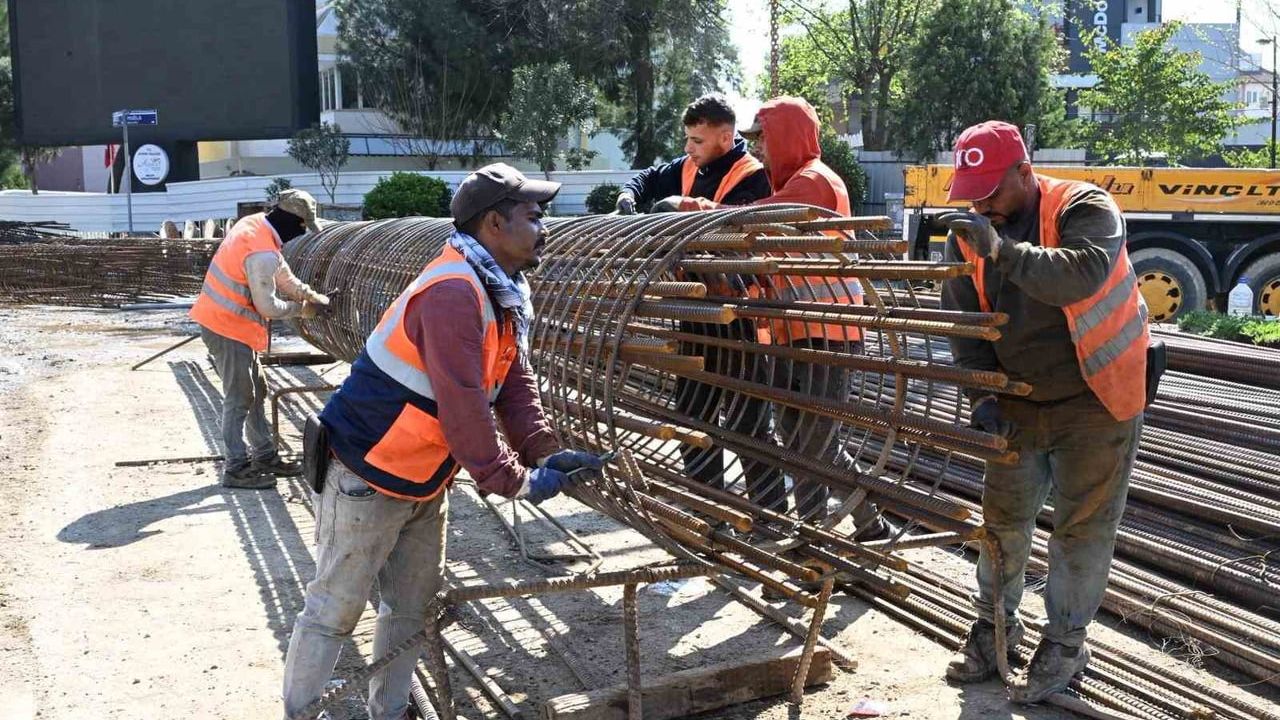 Yeni Dörtyol Köprülü Kavşağı’nda çalışmalar sürüyor: 1 milyar TL’lik yatırım Aydın trafiğine çözüm hedefliyor