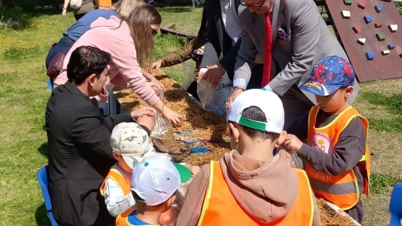 Yenipazar'da Anaokulu Öğrencileri Mantar Atölyesinde Üretime İlk Adımı Attı