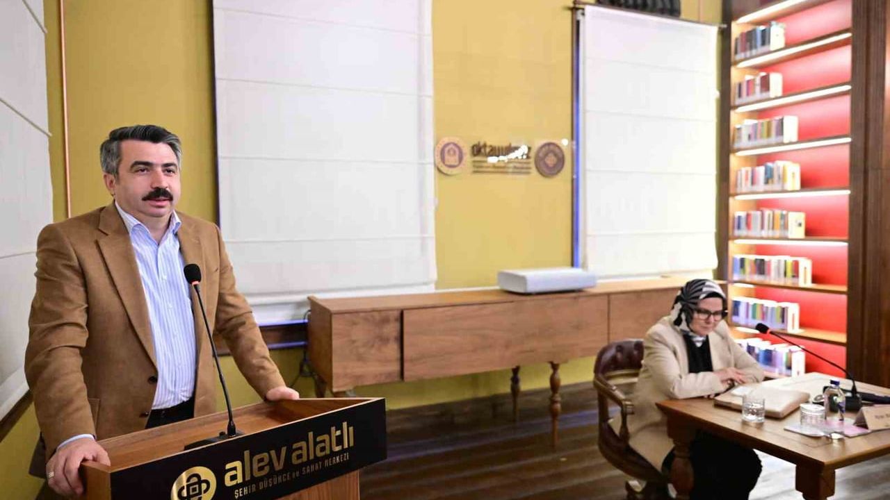 Yıldırım'da 'Bir Asrın Muhasebesi': Ayşe Böhürler Türkiye'nin kültür politikalarını değerlendirdi