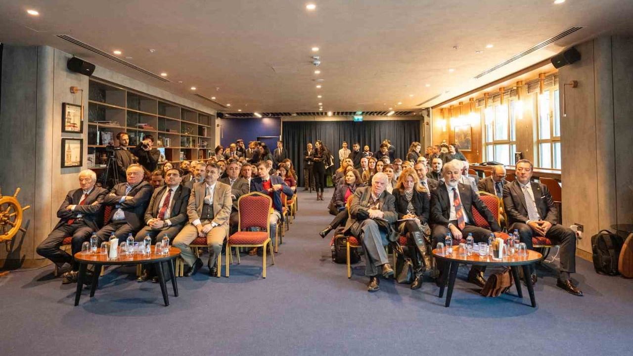 Yükseköğretimde Dönüşüm Çalıştayı: BAU'da Müfredat, Süre ve Sektör İhtiyaçları Tartışıldı
