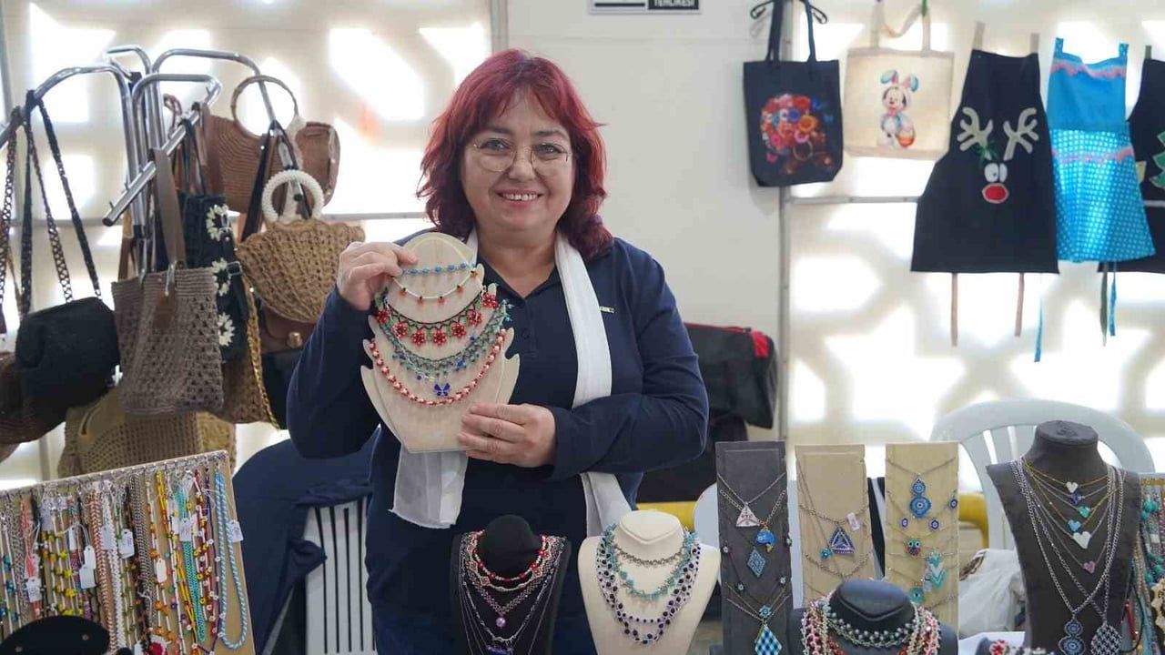 Yunusemre Kadın El Emeği Pazarı: Girişimci Kadınlar Aile Bütçesine Katkı Sağlıyor