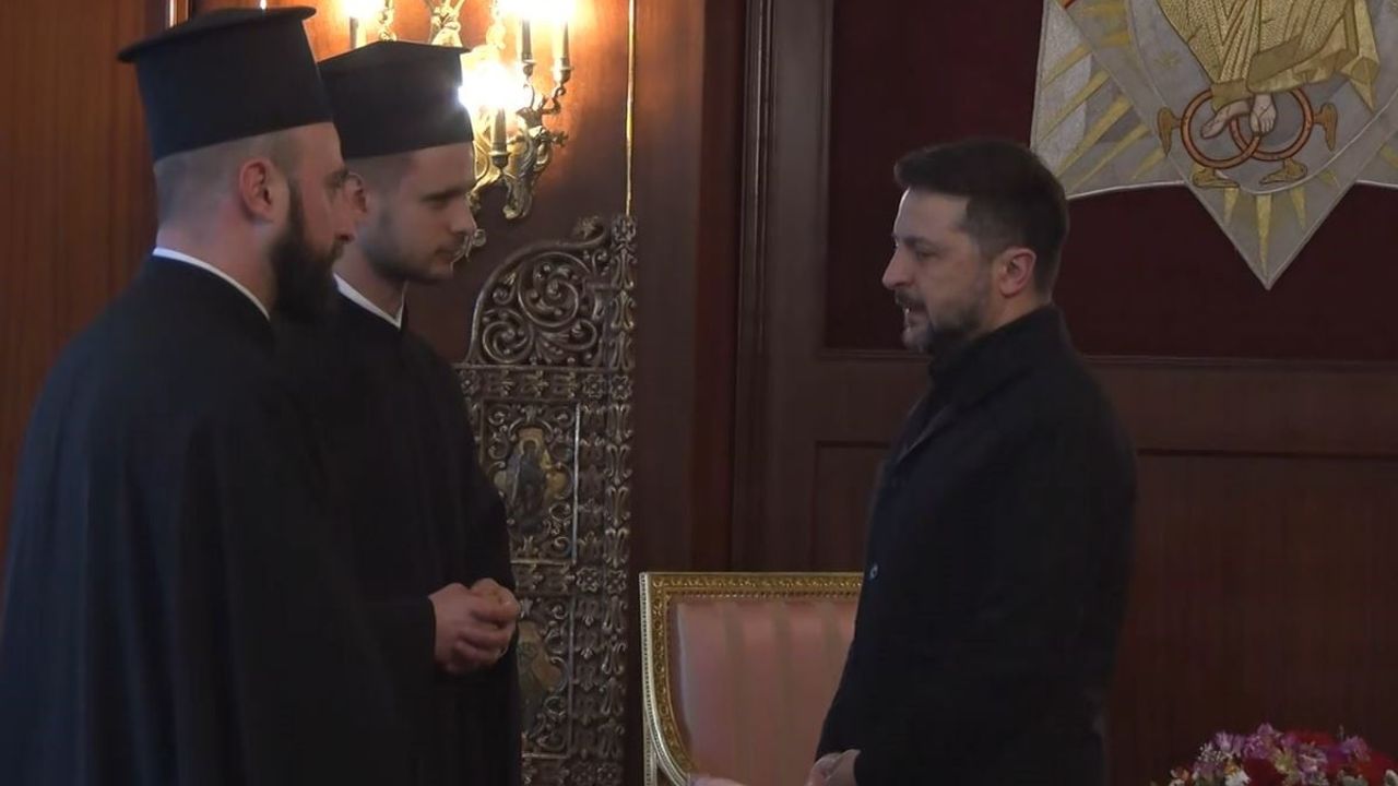 Zelenskiy, Erdoğan görüşmesi sonrası Fener Rum Patrikhanesi’ni ziyaret etti