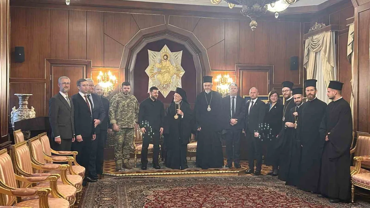 Zelenskiy İstanbul'da: Fener Rum Patriği Bartholomeos ile yaklaşık 90 dakikalık görüşme