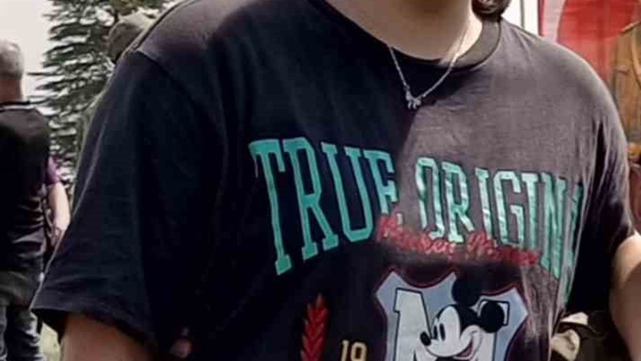 Zonguldak'ta menenjit şüphesiyle tedavi gören 14 yaşındaki Çağla Savaş defnedildi