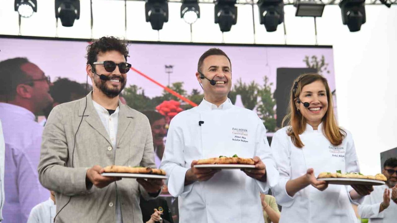 1. Uluslararası Balıkesir GastroFest’te dört peynirli pizza ve yoğun ziyaretçi ilgisi
