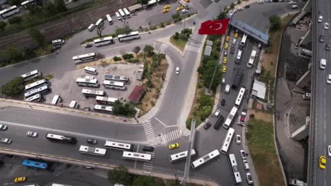 15 Temmuz Demokrasi Otogarı'nda Kurban Bayramı öncesi yolcu yoğunluğu