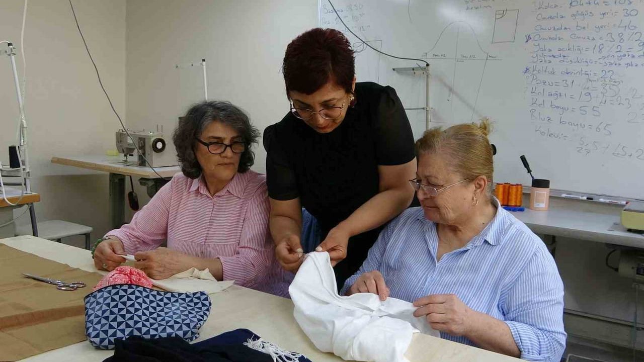 20. KPSS ile öğretmenliğe atandı: Münevver Akkeçeci, Mersin Olgunlaşma Enstitüsü'nde görevine başladı
