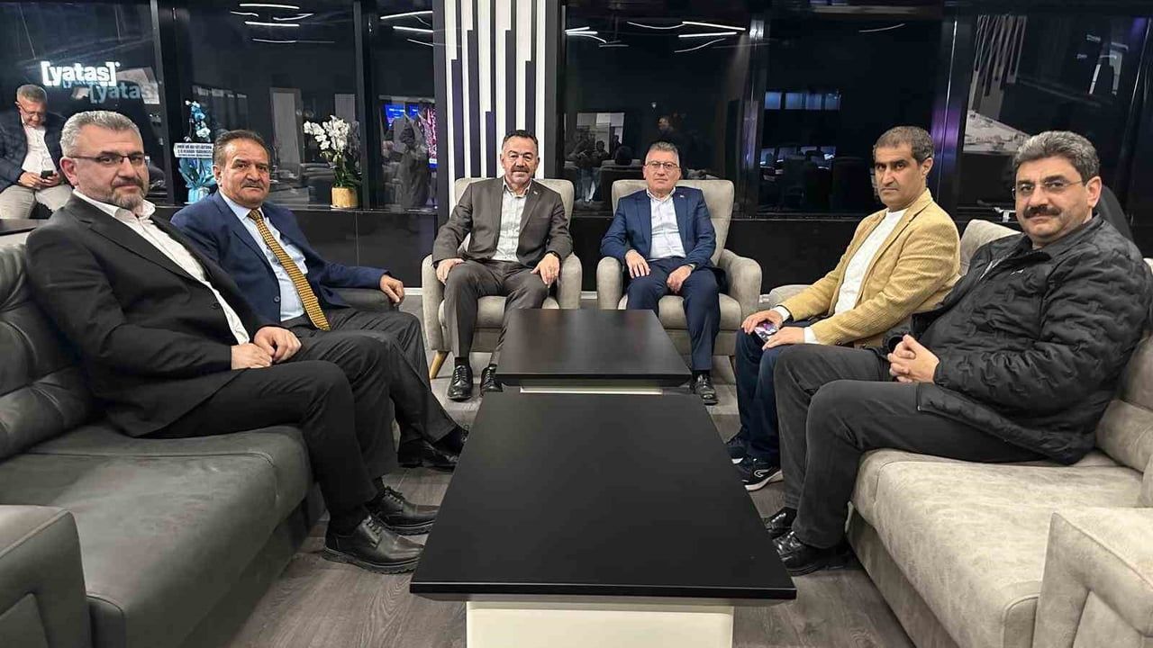 Abdullah Güler'den Sivasspor'a destek çağrısı: Güçlü yönetim ve iş dünyasının birleşmesi gerektiğini vurguladı