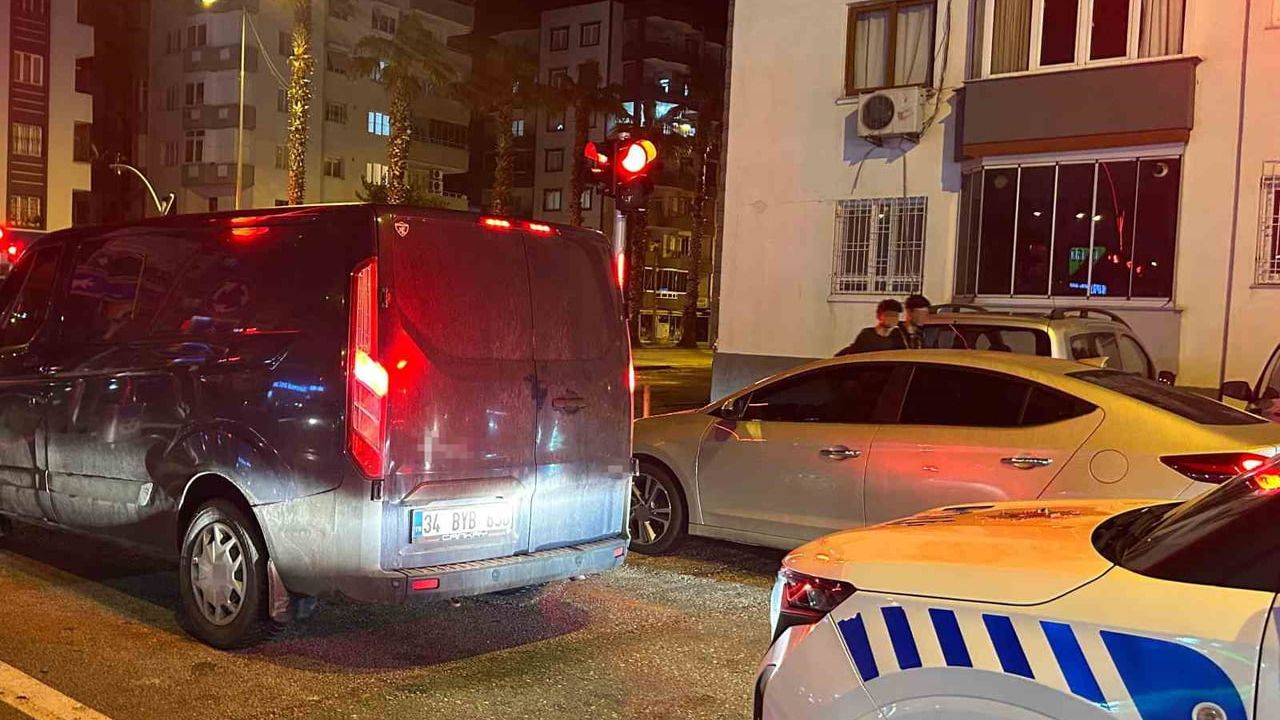 Adana Ceyhan'da silahlı saldırı: 1 ağır yaralı, 2 gözaltı