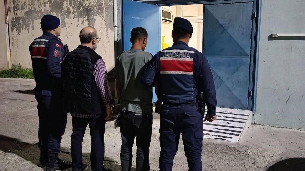 Adana'da sahte polis dolandırıcılığı: 86 ve 79 yaşındaki çiftten 10 milyon 200 bin lira değerinde altın alındı
