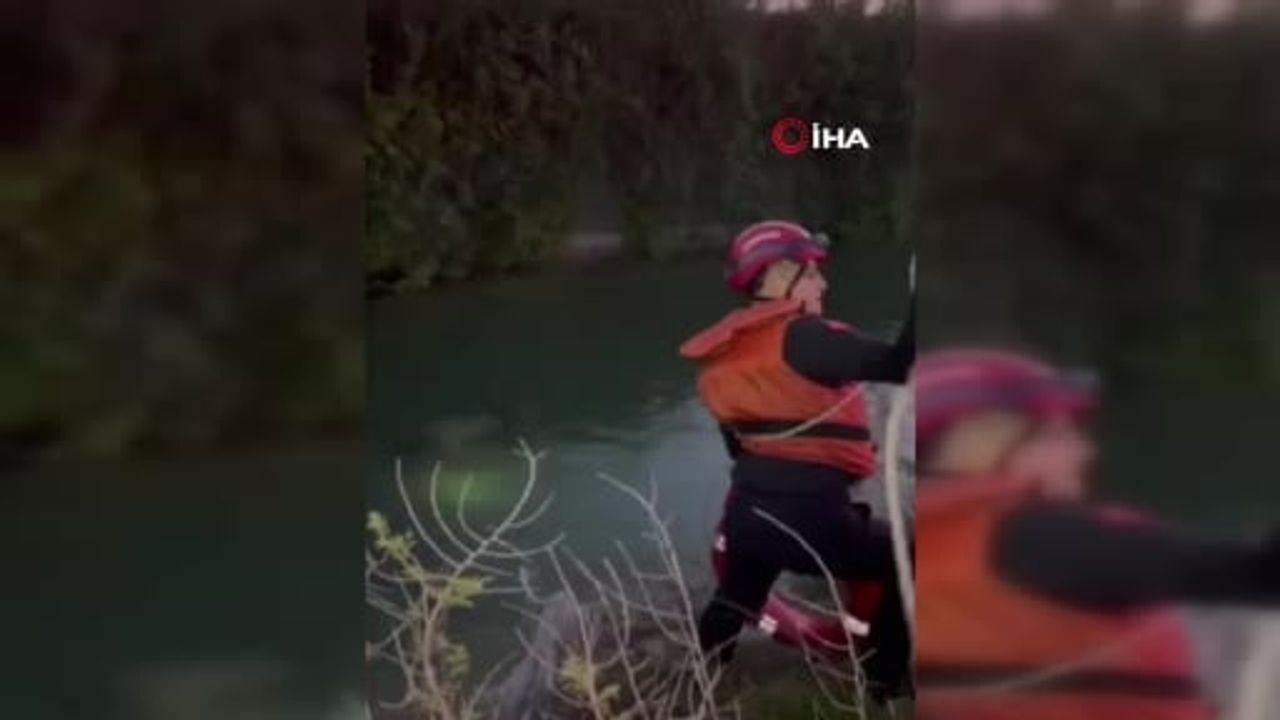 Adana'da sulama kanalına düşen genç itfaiye ekiplerince kurtarıldı