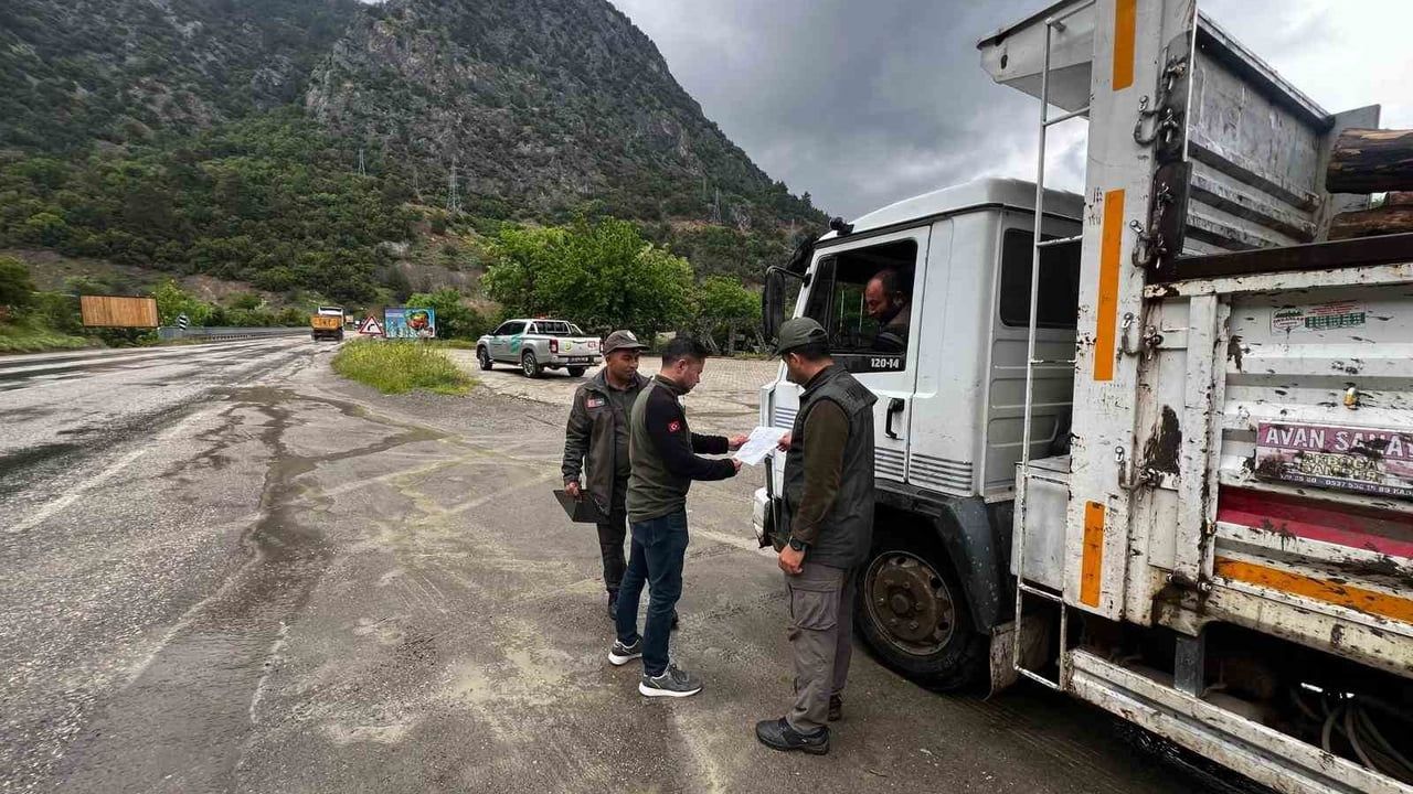 Adana Orman Bölge Müdürlüğü orman koruması için mobil kontroller başlattı