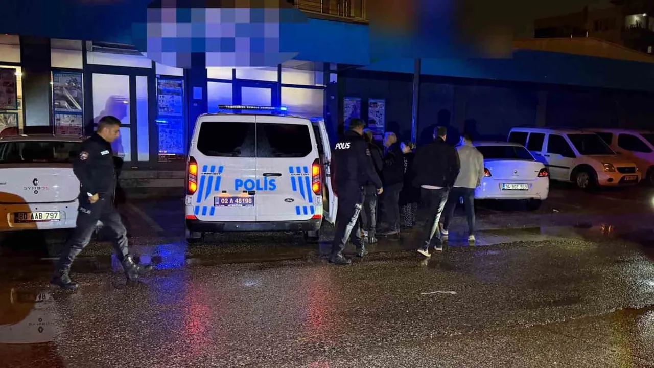 Adıyaman'da alacak verecek kavgasına polis müdahale etti