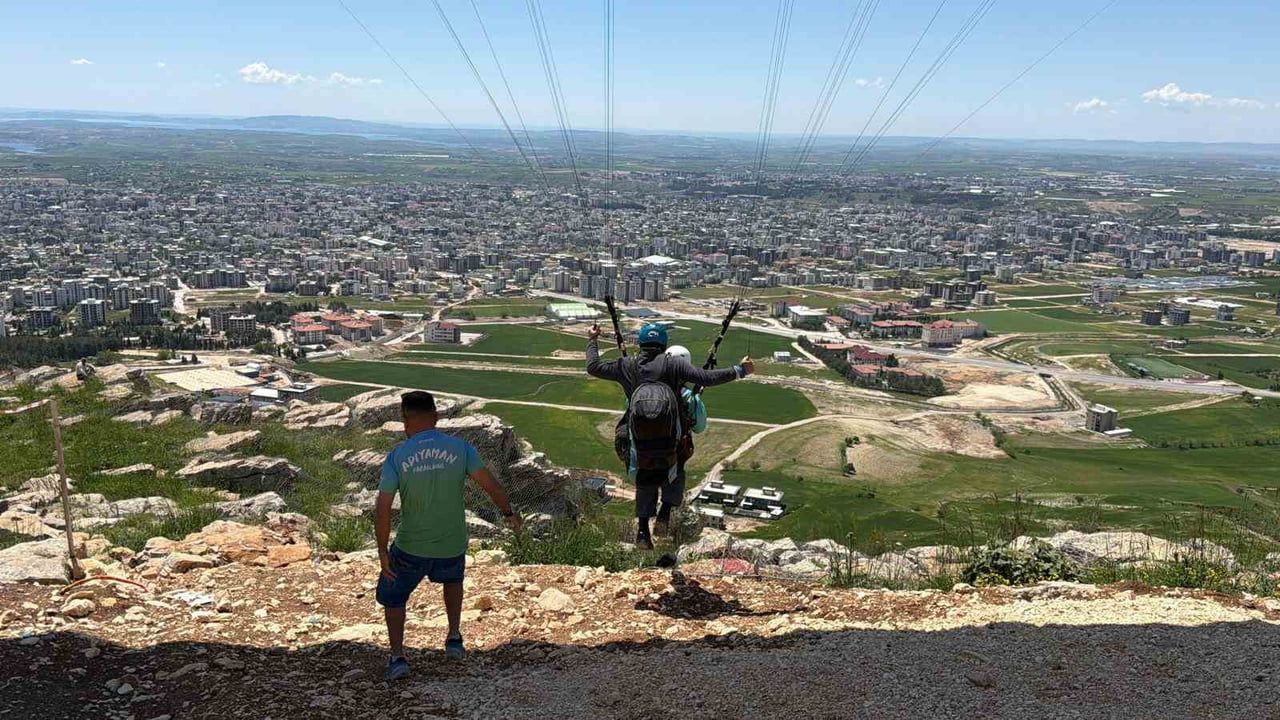 Adıyaman İndere’de yamaç paraşütü merkezi olma yolunda