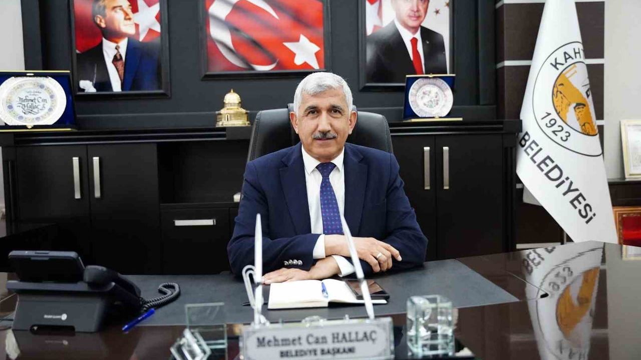 Adıyaman Kahta Belediye Başkanı Mehmet Can Hallaç'tan 19 Mayıs Mesajı: Gençliğe Yatırımın Önemi