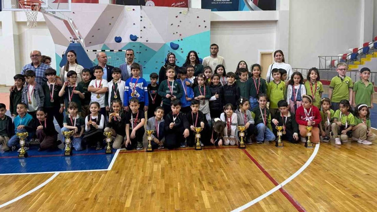 Adıyaman Özel Doğa Koleji Öğrencileri Okul Sporları Satranç Turnuvasında Derece Aldı