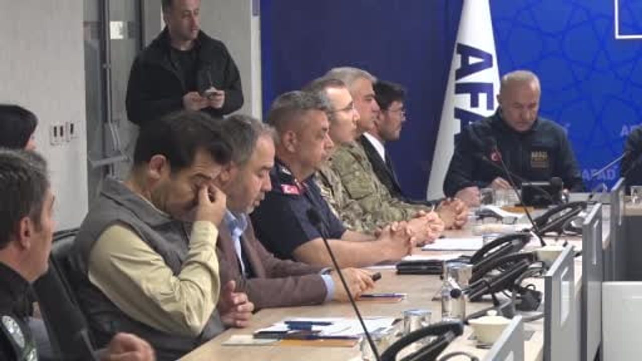 AFAD: Tokat’ta sel ve taşkın riski nedeniyle 15 bin kişi güvenli bölgelere tahliye edildi