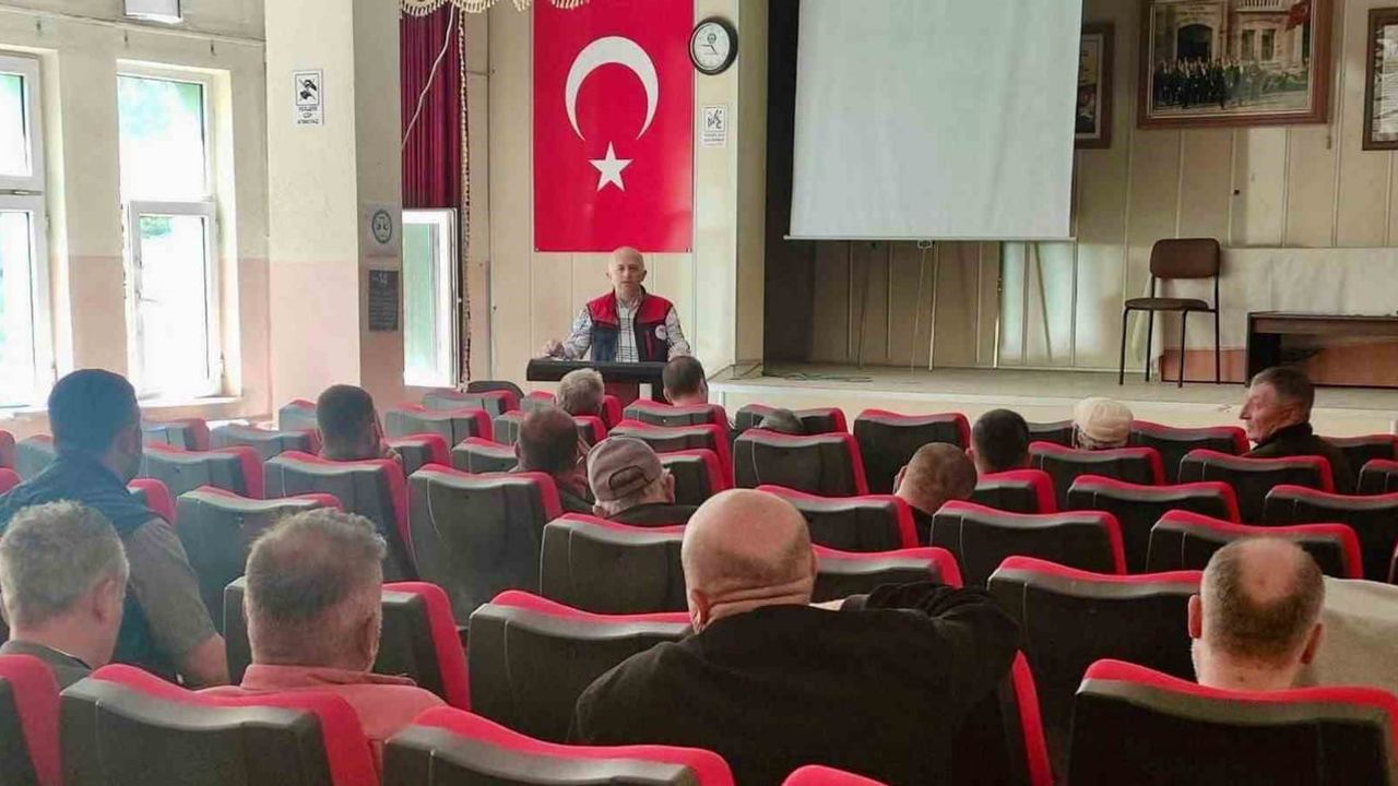 Afyonkarahisar'da Çiftçilere Kırsal Kalkınma Yatırım Programı (KKYP) Bilgilendirmesi