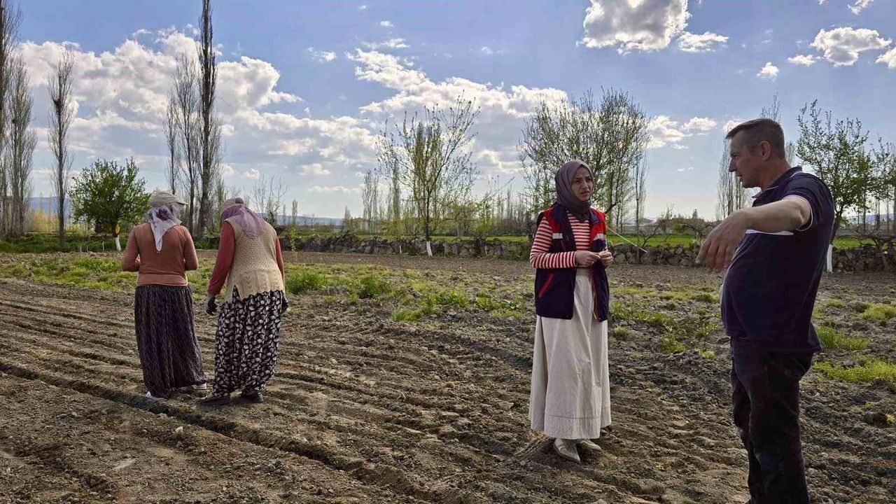 Afyonkarahisar'da tarım arazilerinde kapsamlı kontroller sürüyor
