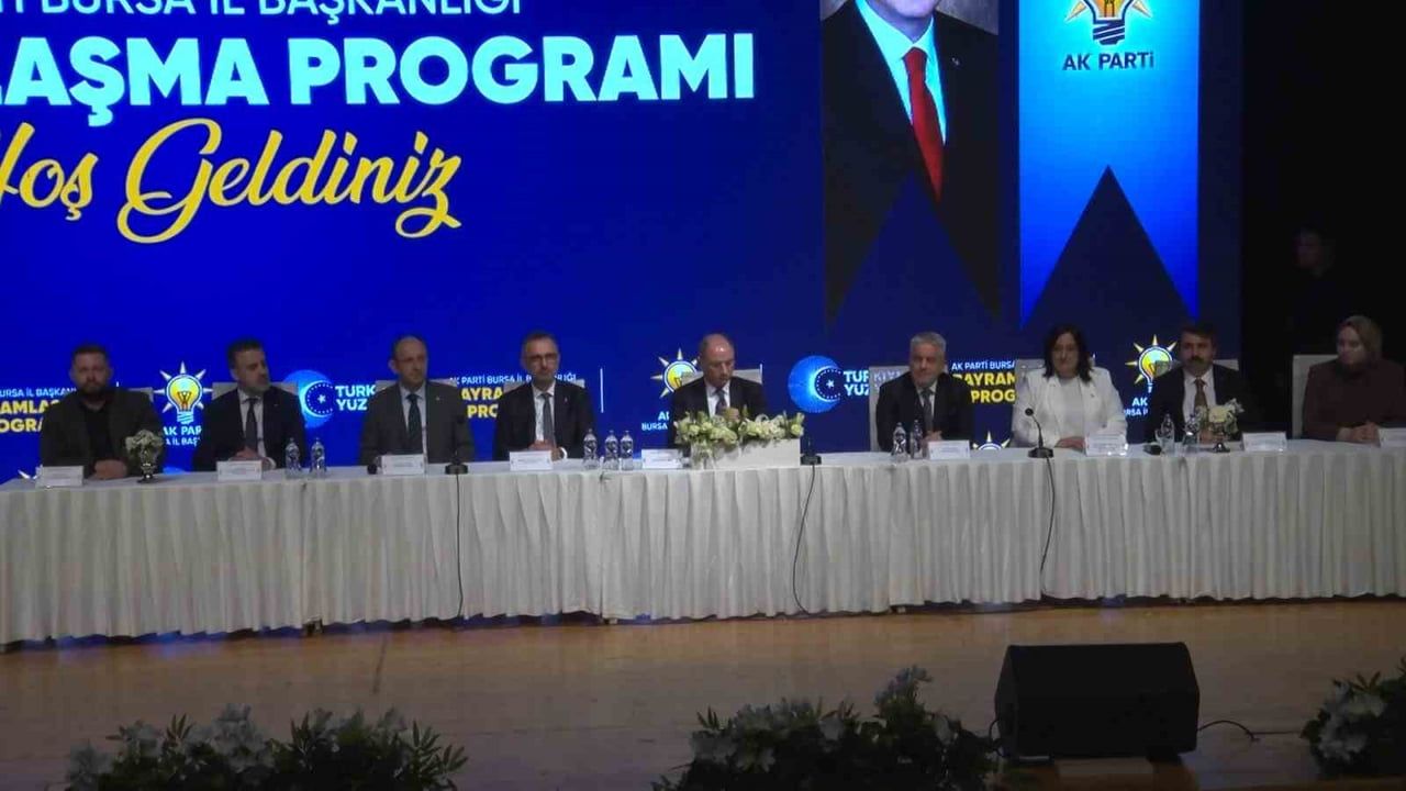 AK Parti Bursa'da Kurban Bayramı bayramlaşması: Birlik ve teşkilat çalışmaları vurgulandı