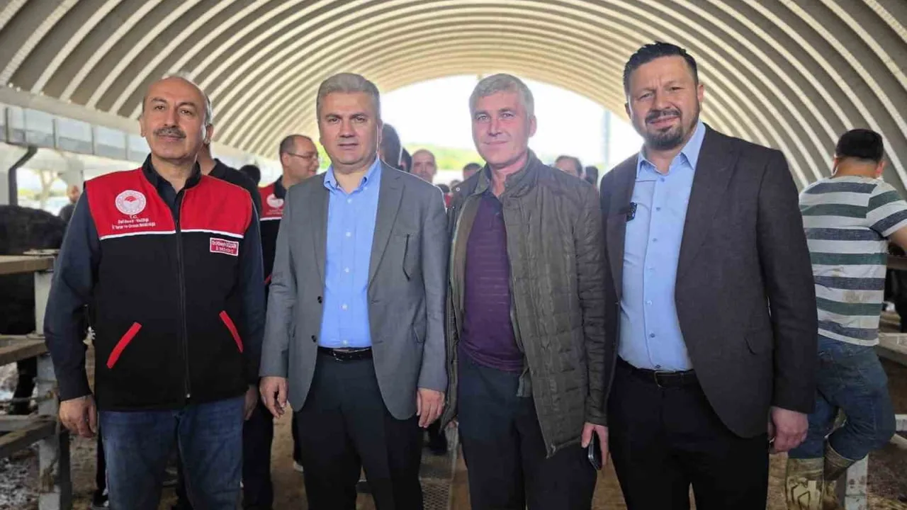 AK Parti İl Başkanı Mehmet Aydemir’den Bayram Öncesi Gönül Ziyaretleri