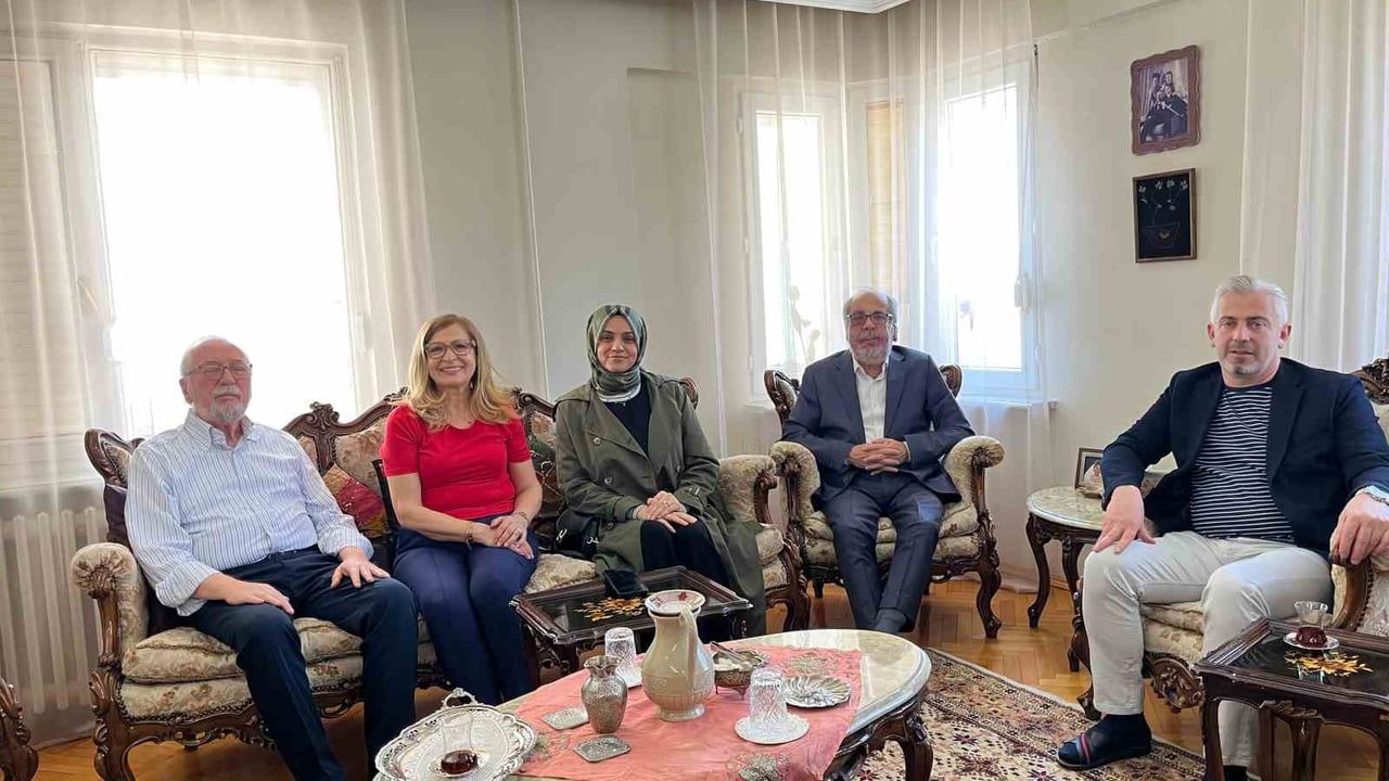 AK Parti Karesi'de vefa ziyaretleri