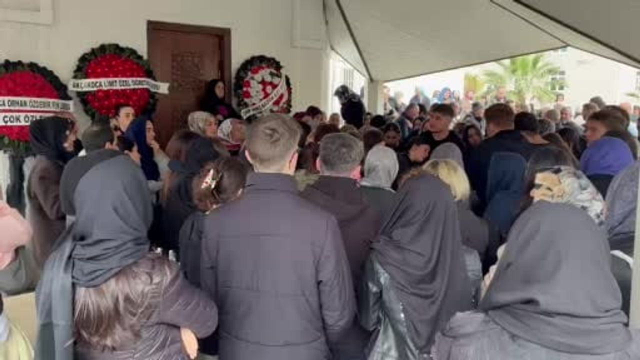 Akçakoca'da motosiklet kazasında yaşamını yitiren lise öğrencisi Ege Çubukçu toprağa verildi