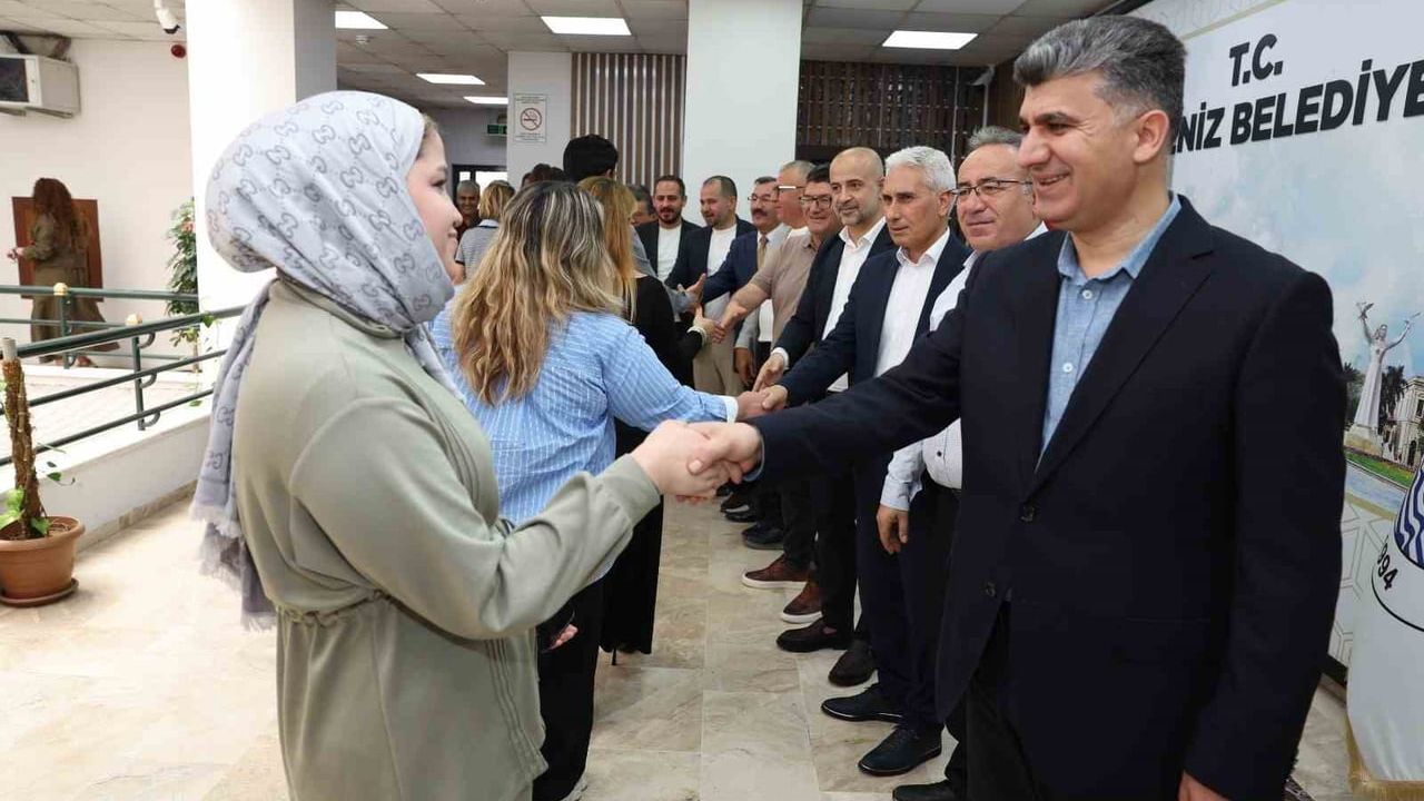 Akdeniz Belediyesi Kurban Bayramı Boyunca Sahada Hizmet Verecek