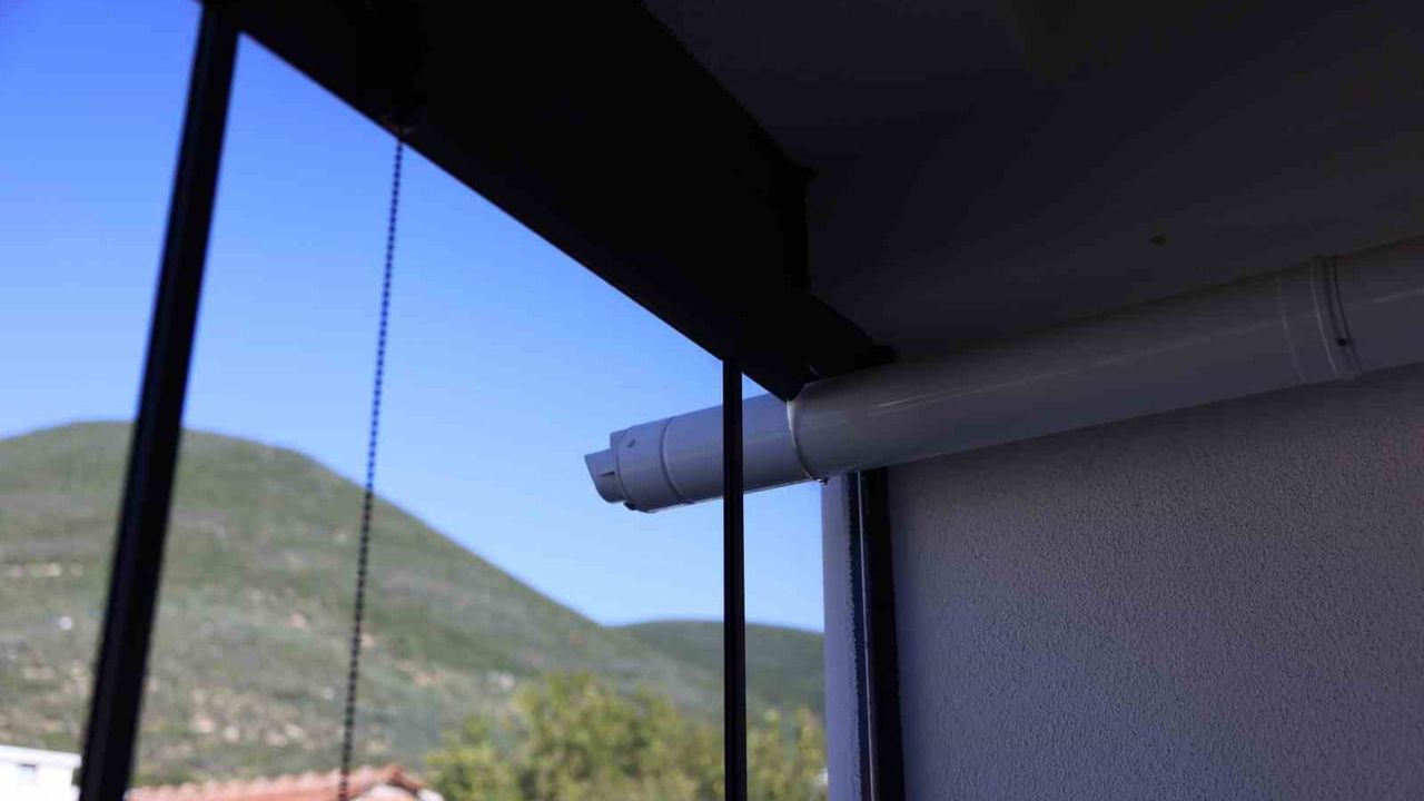 Aksa Doğalgaz: Balkon ve teras kapatmalarında kombi baca çıkışı dışarı uzatılmalı