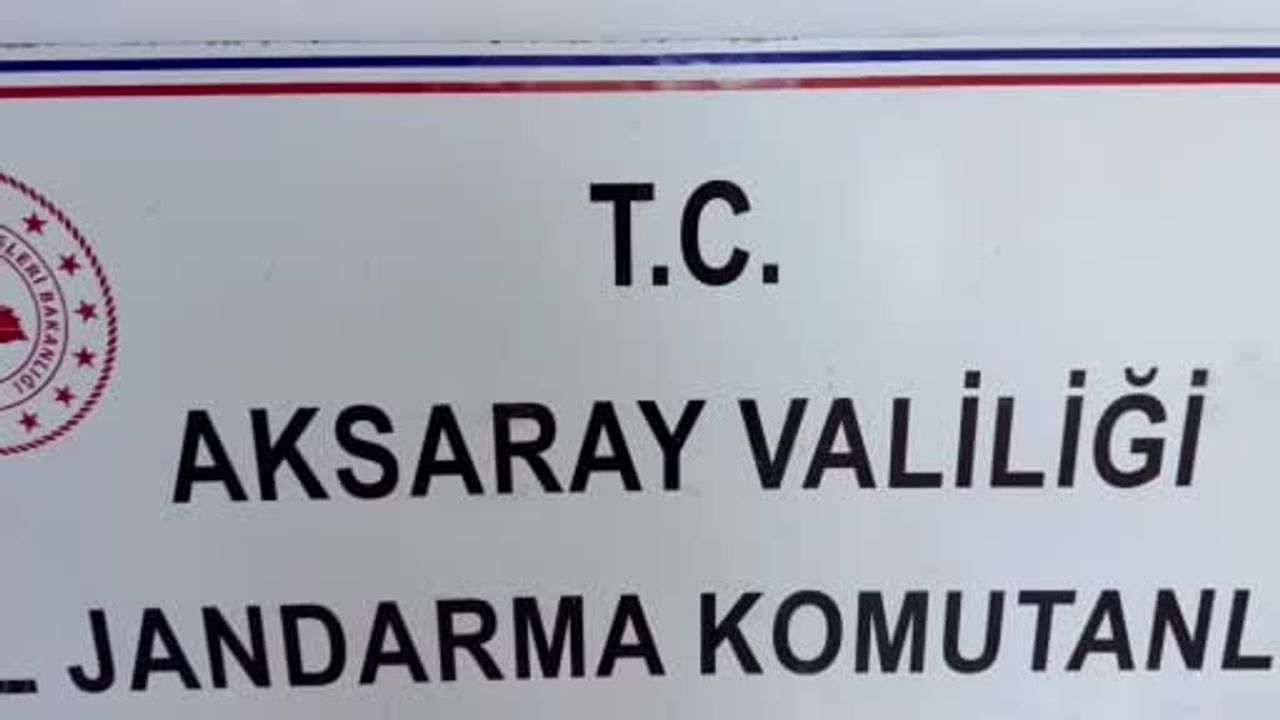 Aksaray'da jandarma operasyonu: Adana'dan getirilen 3 bin 752 uyuşturucu hapla 3 kişi tutuklandı