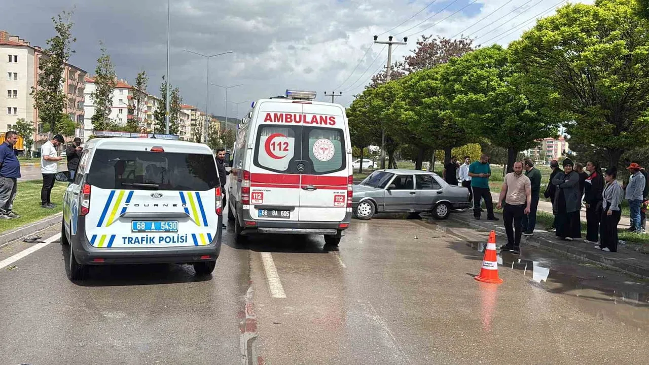 Aksaray'da otomobilin çarptığı 71 yaşındaki kadın ağır yaralandı