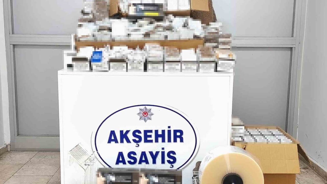 Akşehir'de operasyonda binlerce kaçak sigara ve tütün ele geçirildi