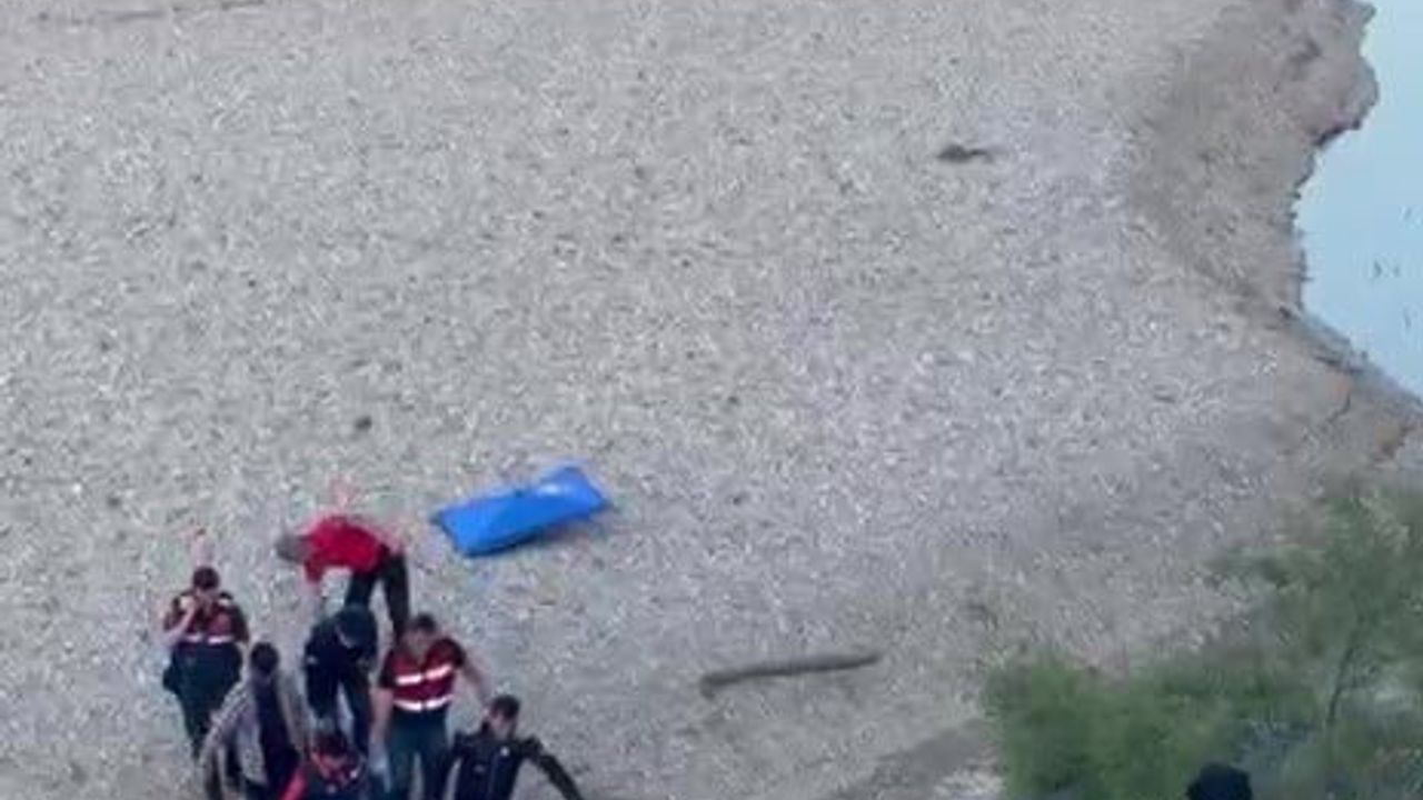 Aksu Çayı'nda akıntıya kapılan 22 yaşındaki Ahmet Mahmut Sadık'ın cansız bedeni bulundu