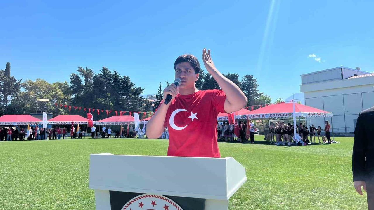 Alanya'da 19 Mayıs Kutlamaları: Yabancı Uyruklu Vatandaşlar Etkinliklere Katıldı
