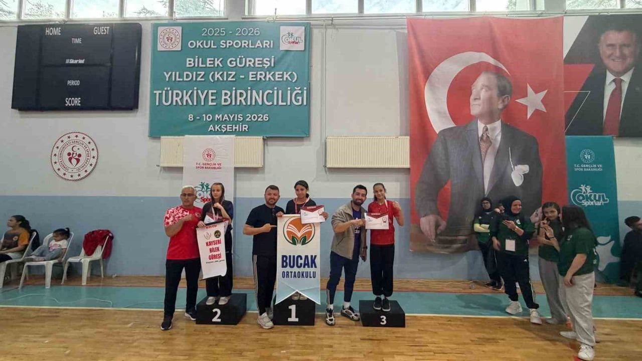 Alaşehirli sporculardan Konya'da 2 altın, 1 gümüş: Sudenaz Aktaş çifte şampiyon