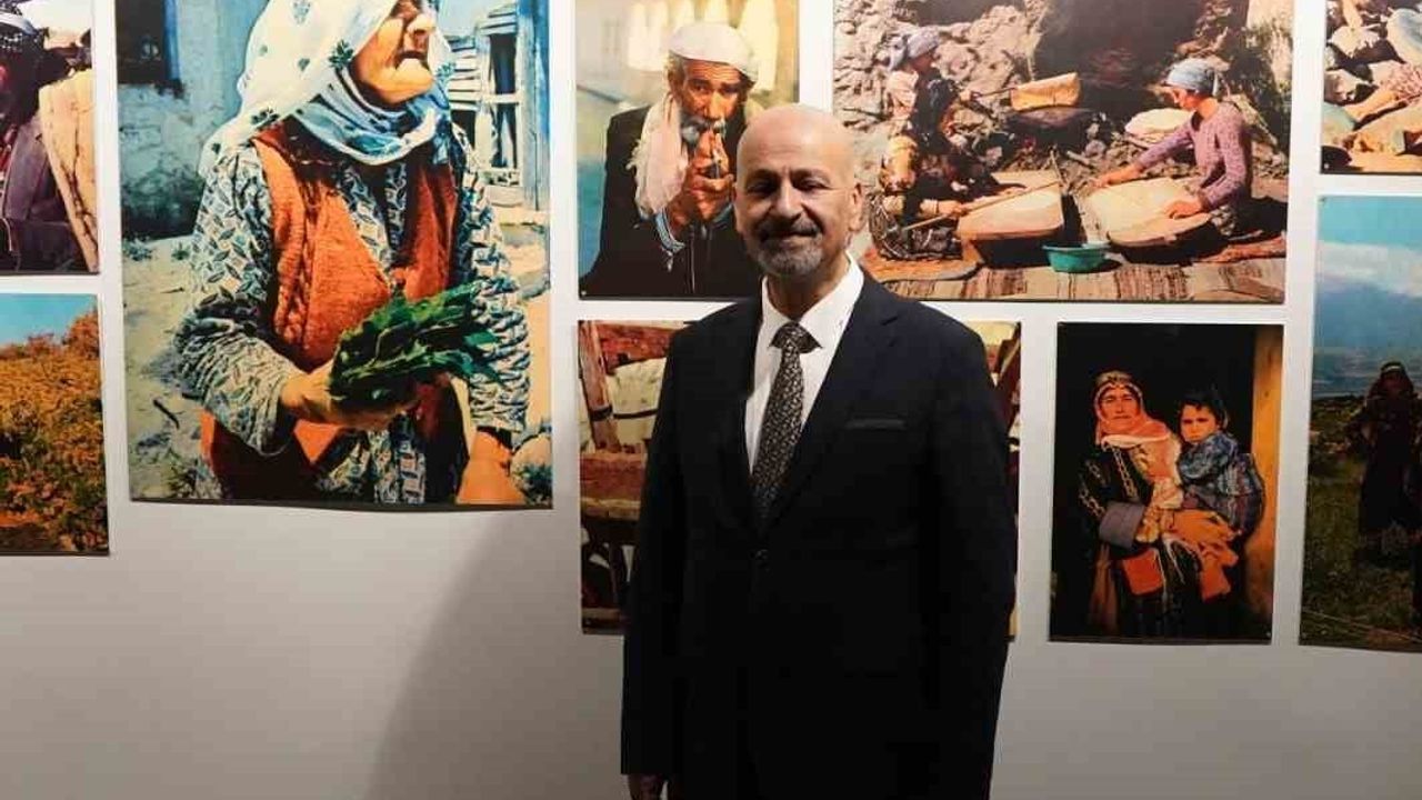 Ali Atalar’ın 'Anadolu’nun Yüzleri' sergisi Kahraman Emmioğlu Sanat Merkezi'nde