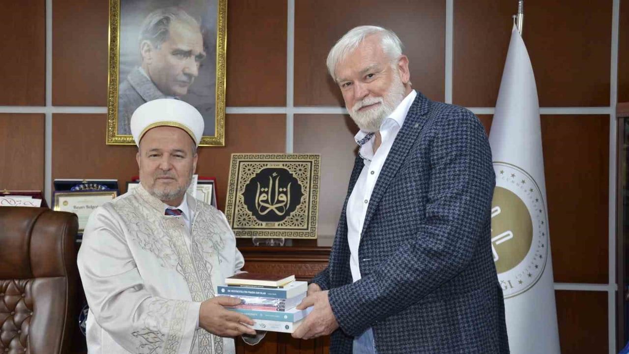 Alman Vatandaşı Peter Bormann Nevşehir'de Kelime-i Şehadetle Müslüman Oldu