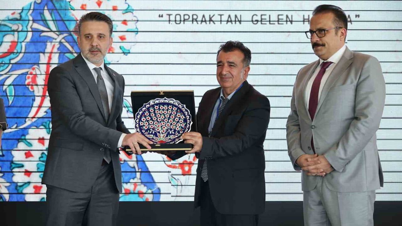 Anadolu Seramik Kültürü Sempozyumu Bursa'da — Topraktan Gelen Hafıza (7-9 Mayıs)