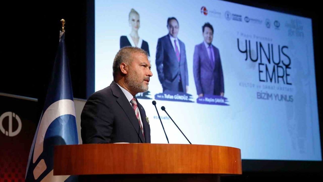 Anadolu Üniversitesi'nde 'Bizim Yunus' Söyleşisi: Yunus Emre'nin Hayatı ve Evrensel Mesajları Ele Alındı