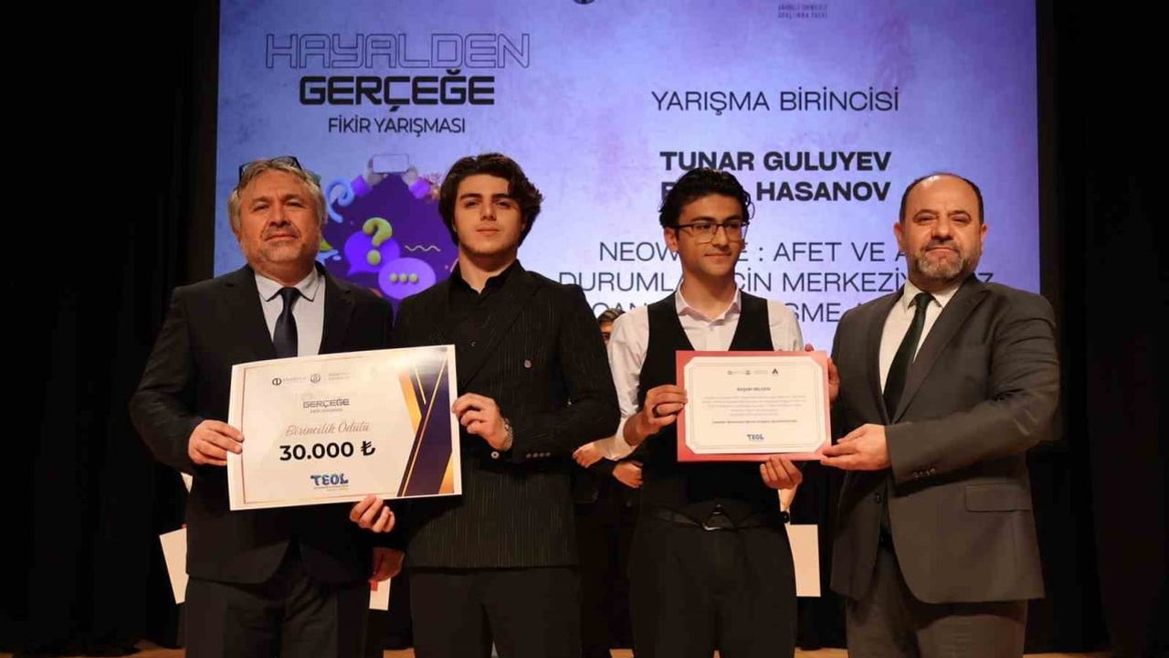 Anadolu Üniversitesi'nde 'Hayalden Gerçeğe Fikir Yarışması' finali gerçekleştirildi