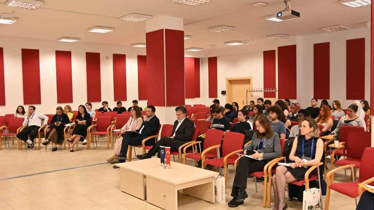 Anadolu Üniversitesi'nde 'JOIN! Türkiye ve AB: Medya Temsilleri' çalıştayı düzenlendi
