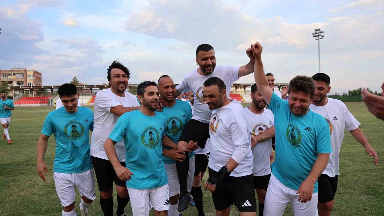 Anıl Taşdemir, Söke’de jübileyle futbol kariyerine veda etti