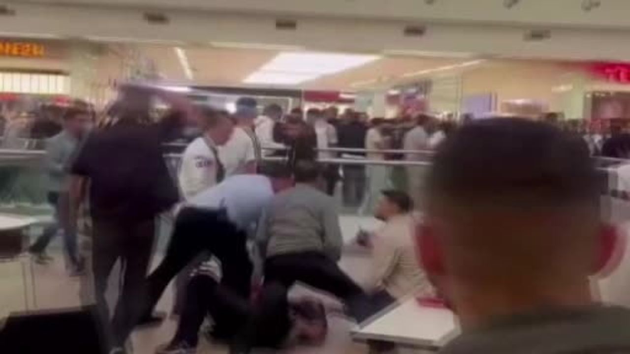 Ankara'da Ankamall AVM'de bıçaklı kavga: 2 kişi yaralandı