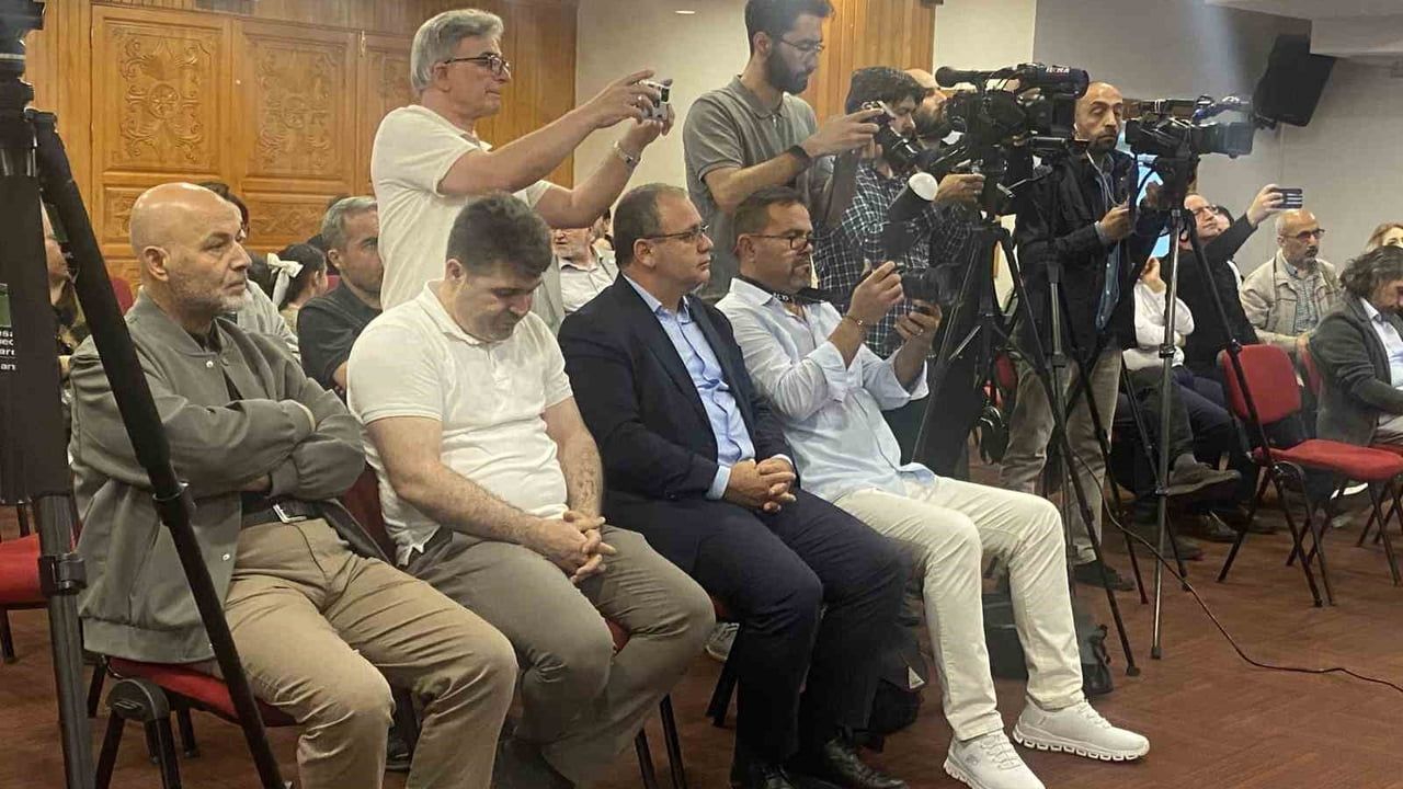 Ankara’da 'Türkiye’de başıboş köpek sorunu' paneli: Mağdurlar, hukuki ve sağlık boyutlarını tartıştı